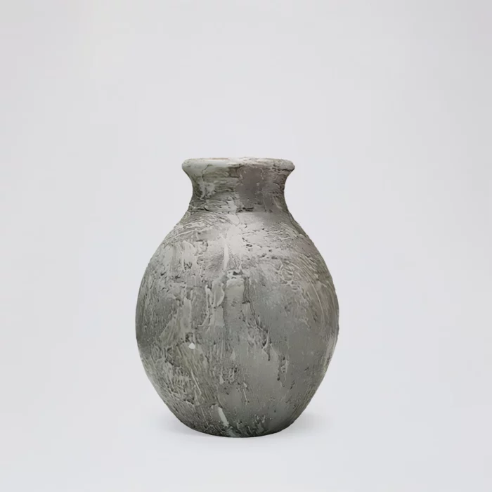 Rugged, stone-like texture with a natural flow – Image 1